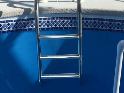 Custom Pool Tile Services